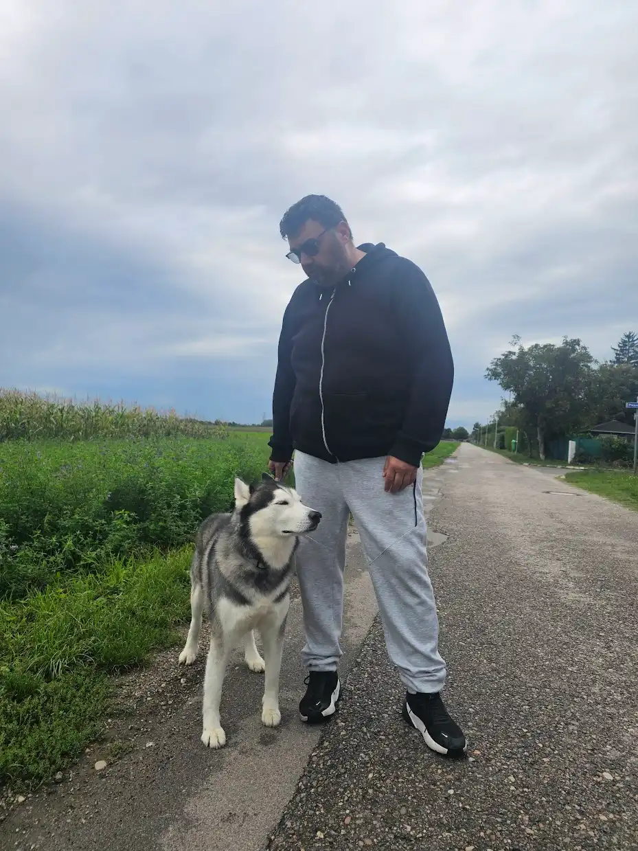 Alex und Derek beim Spaziergang